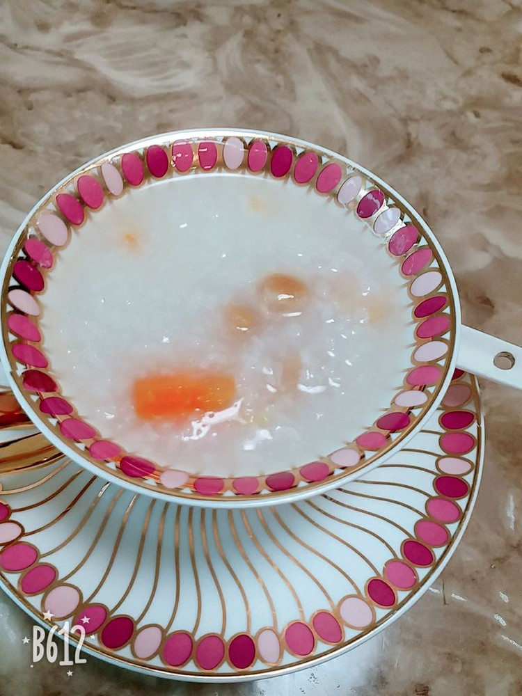 胡萝卜瑶柱粥的做法