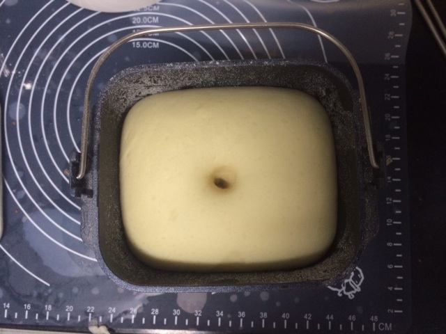 咸香乳酪欧包的做法图解2