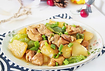 土豆焖鸡块的做法