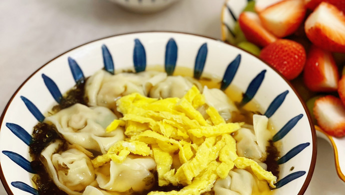 猪肉韭菜鲜虾馄饨