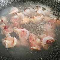 红薯粉皮蘑菇鸡的做法图解2