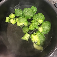 鸡肉培根意大利面的做法图解2