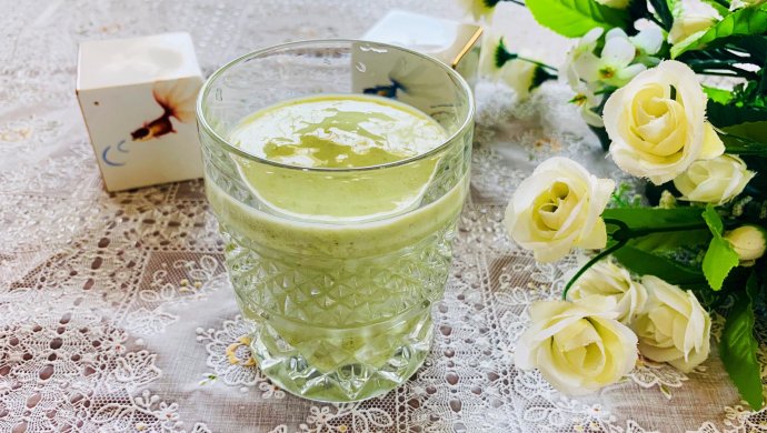 牛油果香蕉奶昔