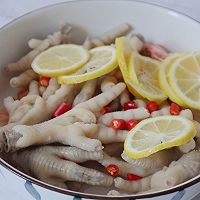 【泰式酸辣鸡爪】网红美食在家1分钟学会的做法图解8