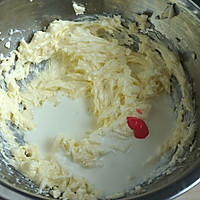 奶油奶酪夹心蛋糕卷的做法图解2