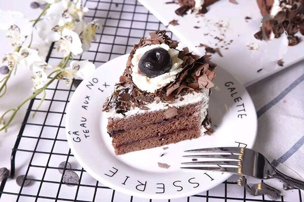 超好吃的黑森林蛋糕，玩烘焙的人必学！