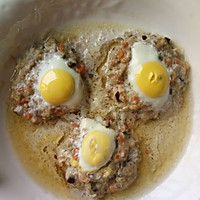 鸡肉香菇胡萝卜蒸鹌鹑蛋的做法图解5