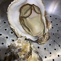 蒜蓉粉丝蒸生蚝的做法图解7