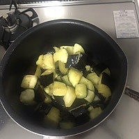 快手菜红烧茄子的做法图解2