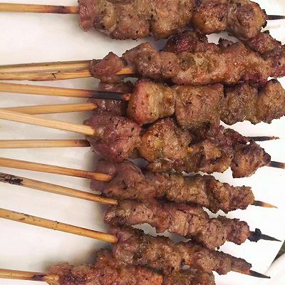 炭烤羊肉串