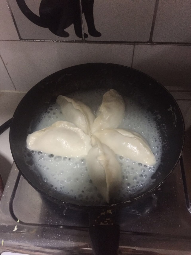 煎饺的做法图解9