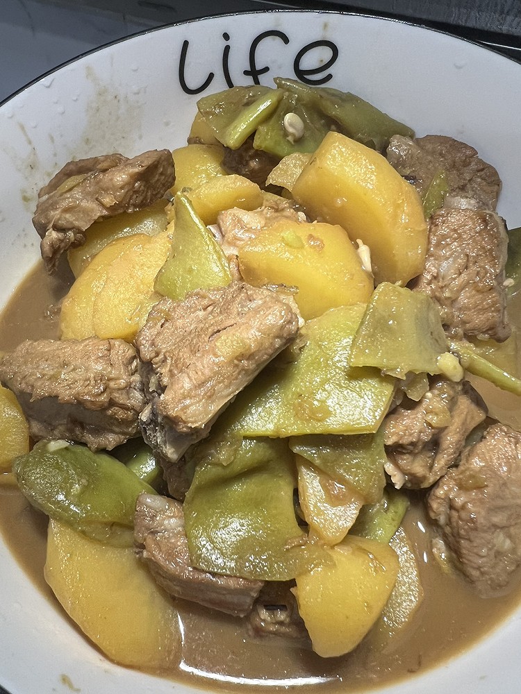 油豆角土豆炖排骨的做法