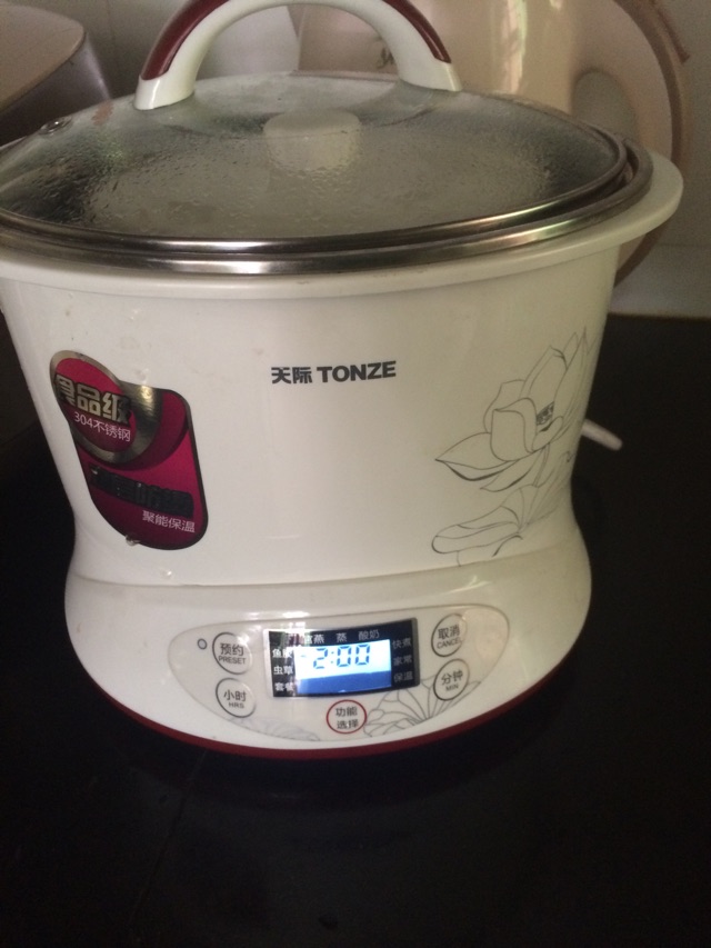 羊肚菌炖白鸽的做法图解5