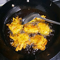 油炸红薯丝粑粑，好吃的做法图解4
