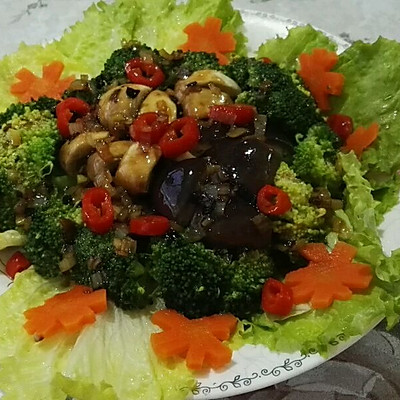 蚝油双菇西兰花