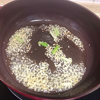 西兰花炒虾仁的做法图解2
