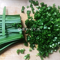 #春季食材大比拼#韭菜鸡蛋饼的做法图解3