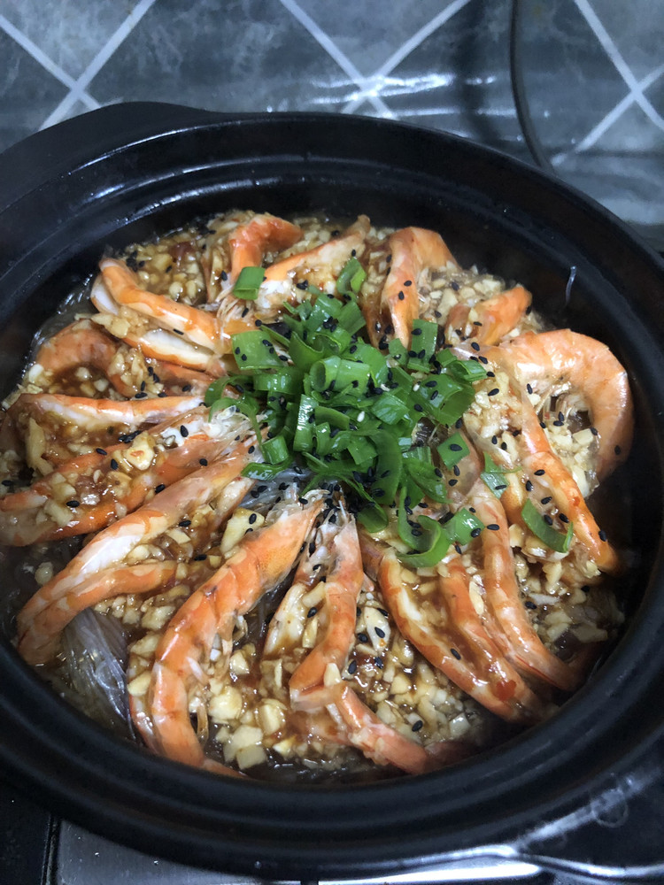 砂锅粉丝虾煲的做法