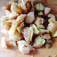 卉妈私房红烧猪脚的做法图解2