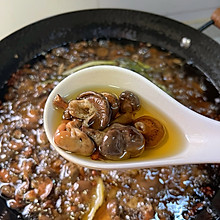 不时不食之熬制松树蕈油