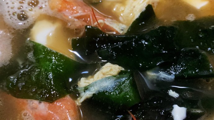 裙带菜豆腐汤