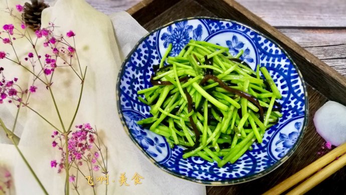 芦蒿炒邵稼楼酱菜丝