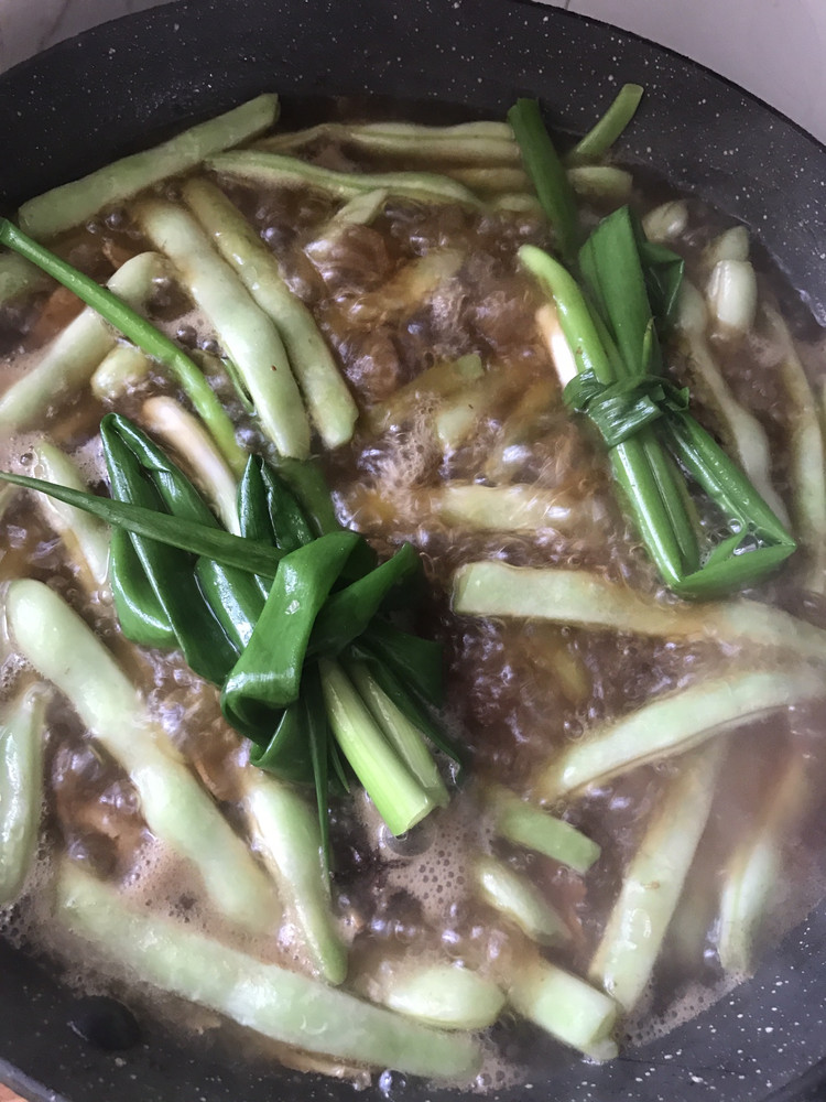 排骨炖豆角的做法