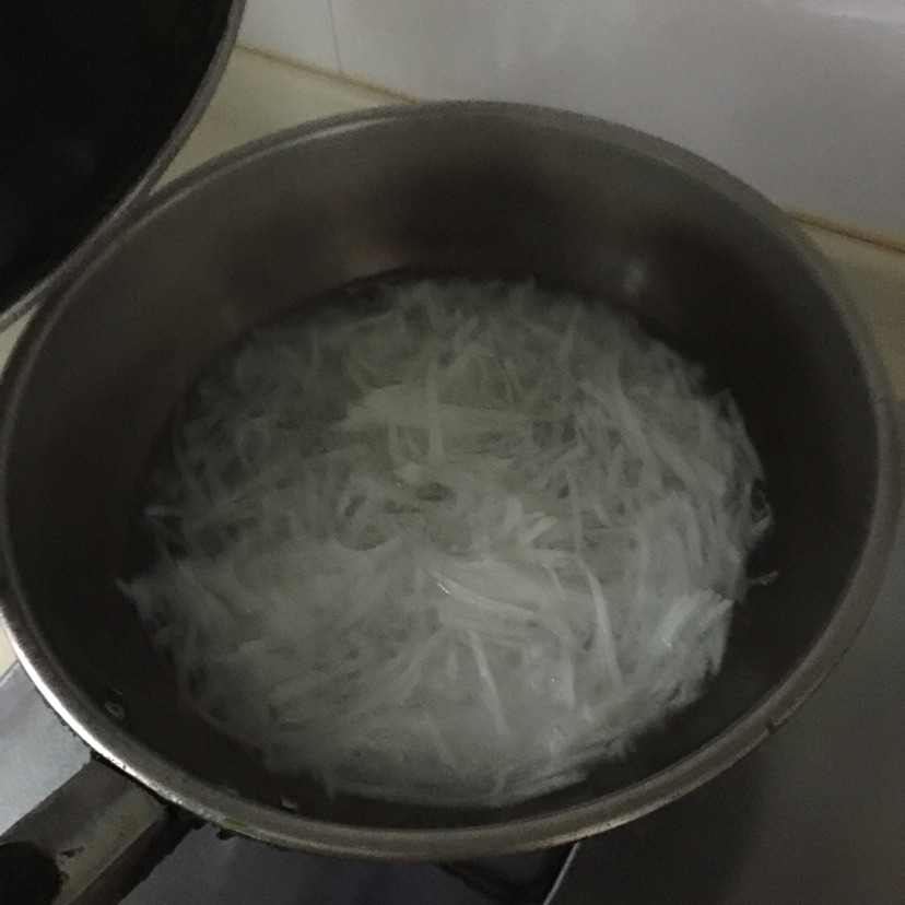 萝卜手工水饺的做法图解2