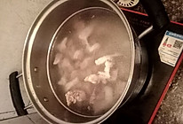 排骨乱炖汤的做法