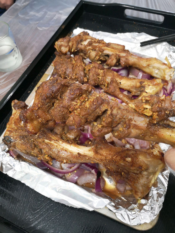 外焦里嫩烤羊腿，在家也能撸羊腿