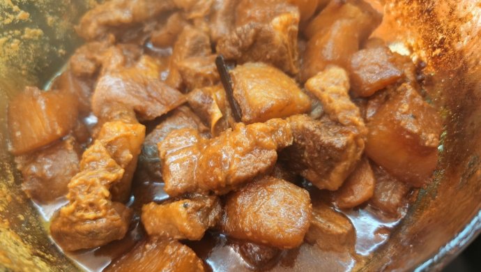 白萝卜炖牛腩