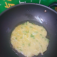 土豆鸡蛋饼的做法图解4