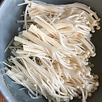 肥牛金针菇的做法图解2