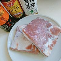 浓油赤酱☞红烧肉的做法图解1