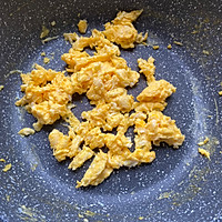 鸡蛋火腿炒米粉的做法图解2