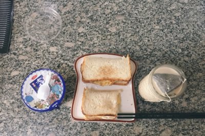 减脂早餐：煎蛋面包✖️奶萃咖啡