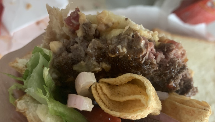 无敌巨无霸超级牛肉汉堡
