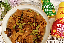 广东-椒辣香菇焖鸡的做法