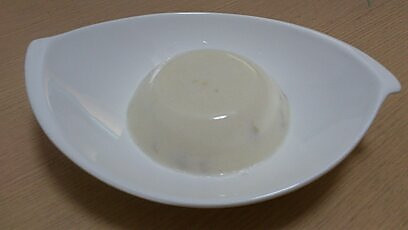 白白嫩嫩滑溜溜荔枝牛奶布丁的做法