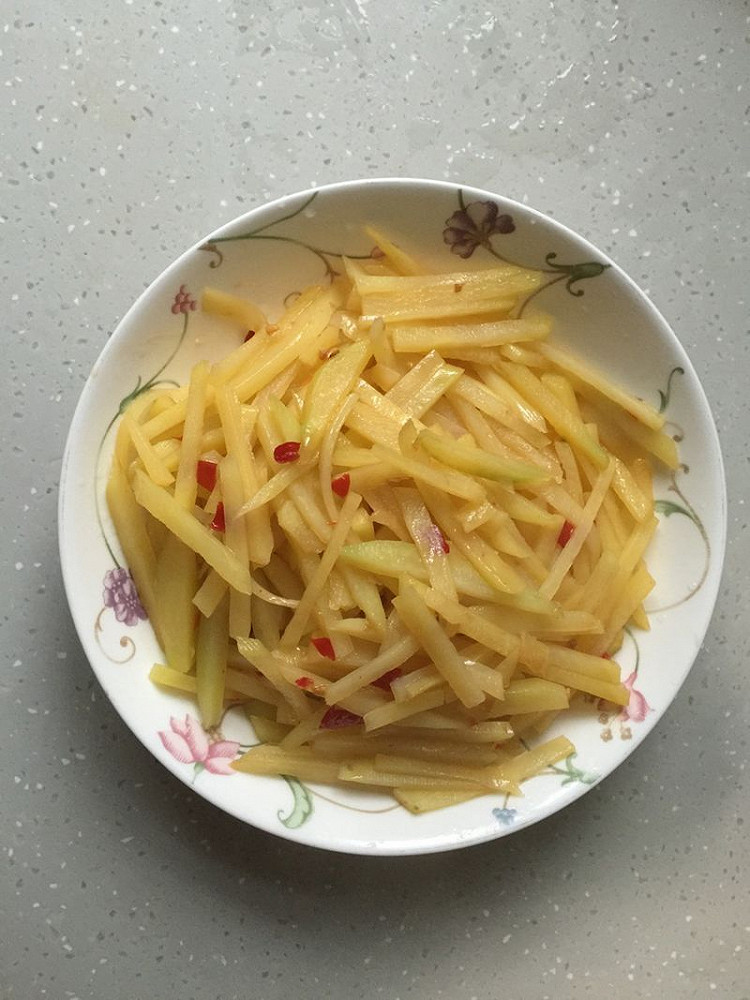 炒土豆丝微辣的做法