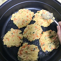 剩米饭煎饼的做法图解3