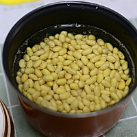 自己在家做豆花，你爱咸豆花还是甜豆花呢的做法图解1