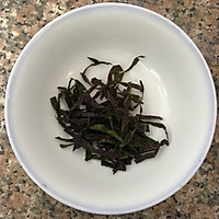 紫苏香菇鹌鹑蛋的做法图解1