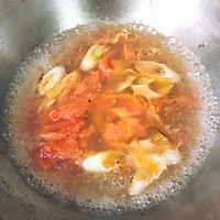 西红柿炖白玉菇的做法图解2