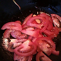 鲈鱼西红柿汤的做法图解2