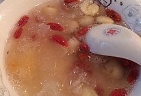 银耳莲子甜汤的做法