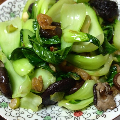 珍珠香菇、干虾仁香炒小油菜