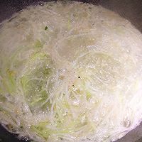 萝卜丝虾皮汤的做法图解3