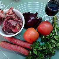 #金龙鱼橄榄油调和油520美食菜谱# 番茄红烩牛肋排的做法图解1