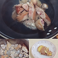 简单清爽不油腻的莲藕炖猪蹄的做法图解2